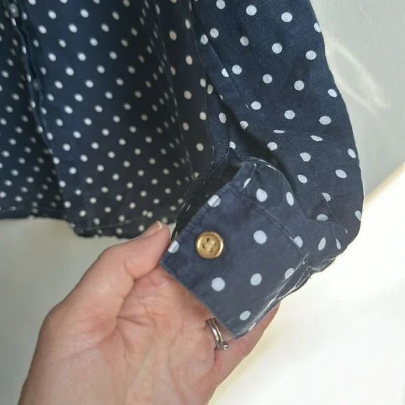 100% Linen navy & white polka dot button down shirt women’s medium petite - Picture 6 of 6